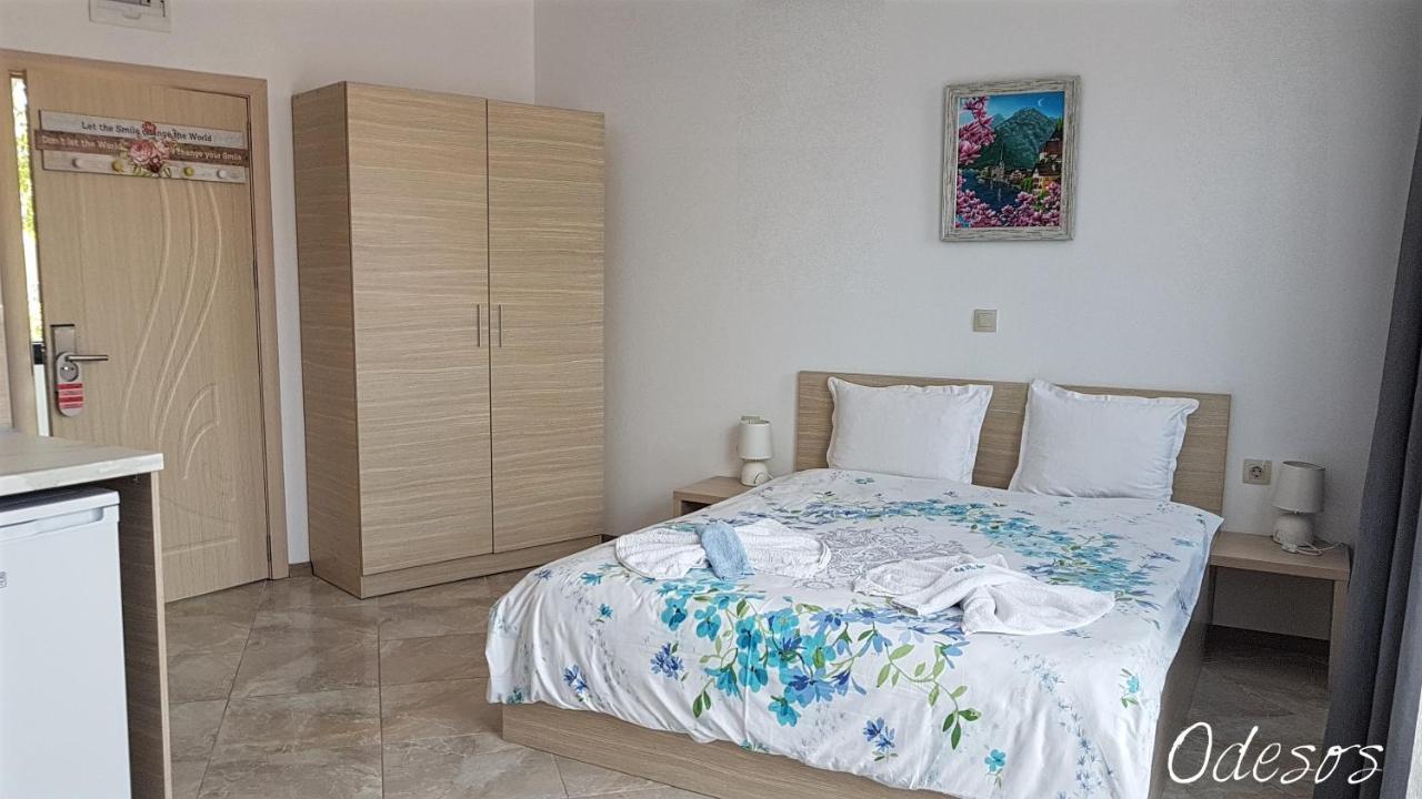Guesthouse Odesos โซโซโปล ภายนอก รูปภาพ