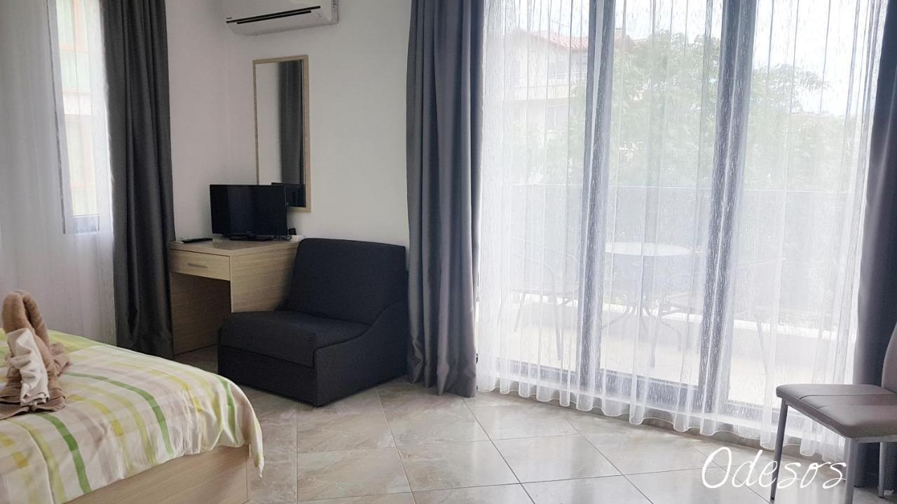 Guesthouse Odesos โซโซโปล ภายนอก รูปภาพ
